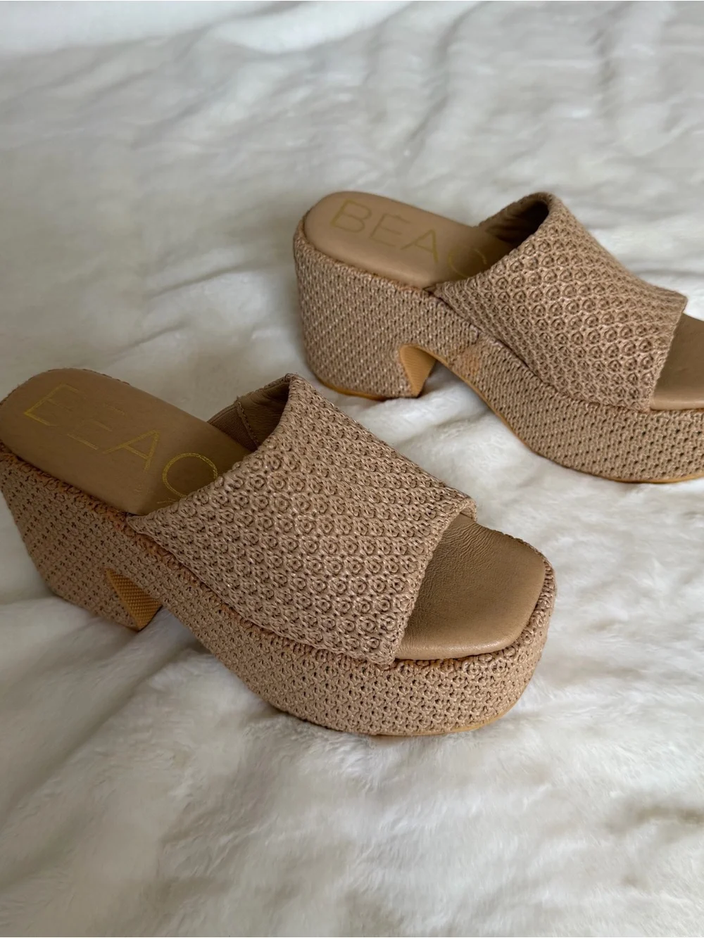 Beach By Matisse Como Beige Platform Slide Mule Heels for Women